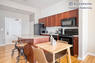 343 S Dearborn St in Chicago, IL - Building Photo - Building Photo