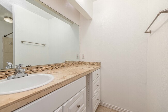 property at 16778 Glen Eagle Dr N