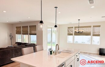 14113 Barbon Beck Ave in Bakersfield, CA - Building Photo - Building Photo