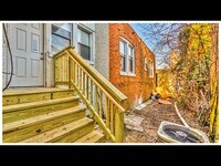 810 Brooks Ln photo'