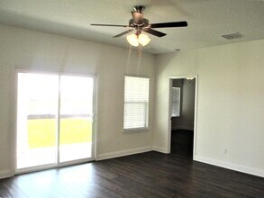 898 Sunny Stroll Dr in Middleburg, FL - Building Photo - Building Photo