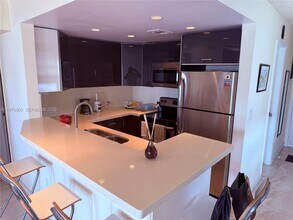 1130 11th St in Miami Beach, FL - Building Photo - Building Photo