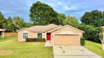 57 Pin Oak Dr in Palm Coast, FL - Building Photo
