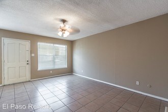 6700 Escondido Dr in El Paso, TX - Building Photo - Building Photo
