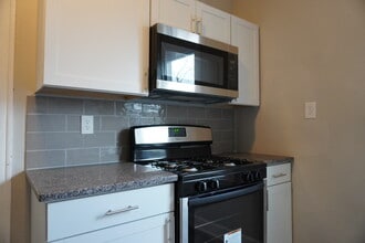 148 N Allen St in Albany, NY - Building Photo - Building Photo