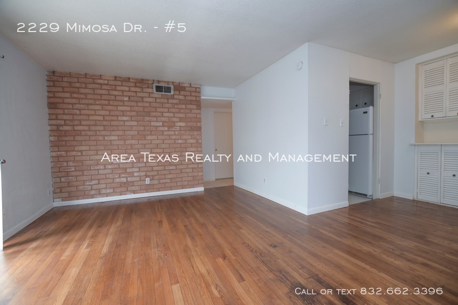 2229 Mimosa Dr-Unit -#5 in Houston, TX - Building Photo