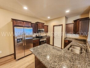 3103 NW 19th St in Ankeny, IA - Building Photo - Building Photo