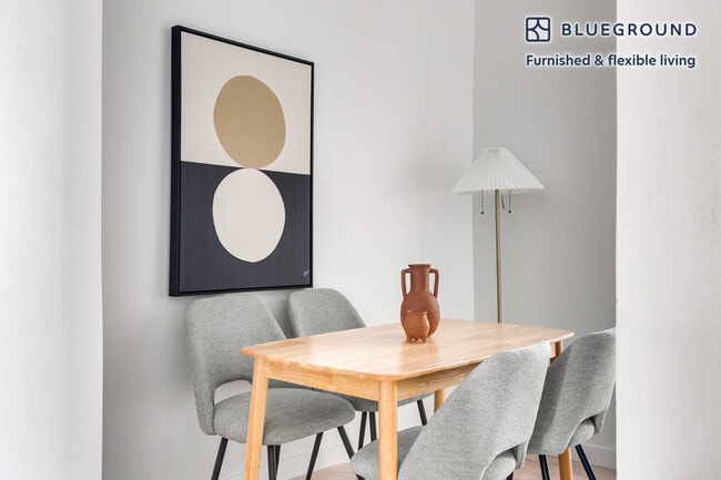 501 1/2 E 83rd St in New York, NY - Building Photo - Building Photo