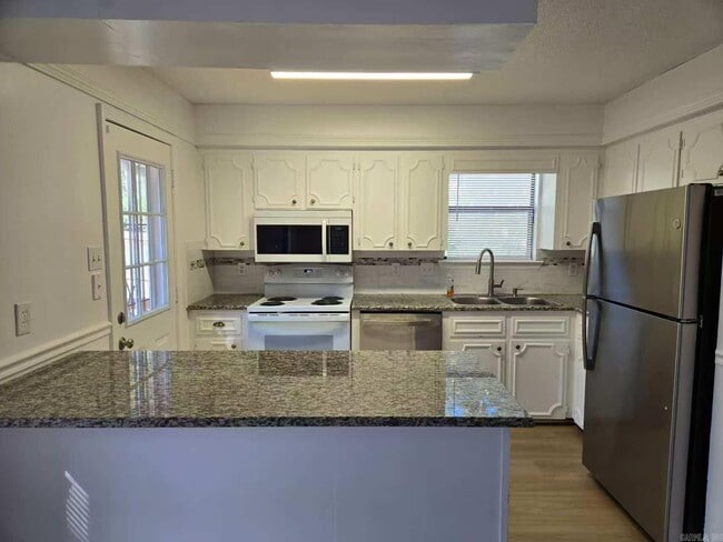 3 Forest Maple Ct in Little Rock, AR - Building Photo - Building Photo