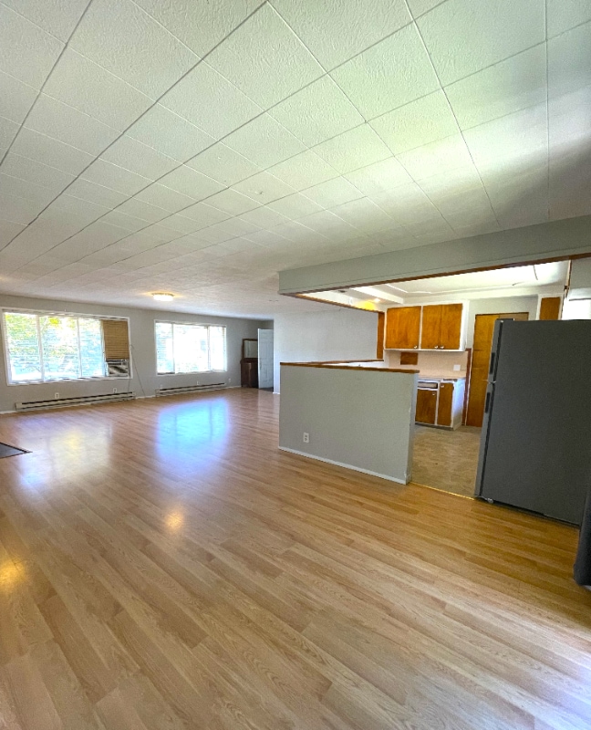 property at 1112 Yew St