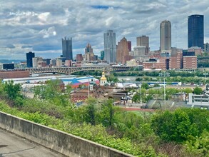 832-834-834 Windom St in Pittsburgh, PA - Building Photo - Building Photo