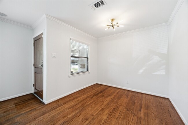 property at 4214 Glebe Rd