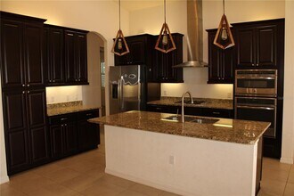 629 Rosemary Cir in Bradenton, FL - Building Photo - Building Photo