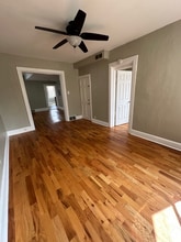 352 E Schiller St in Milwaukee, WI - Building Photo - Building Photo