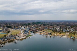 3506 Moberly Rd in Commerce Township, MI - Building Photo - Building Photo