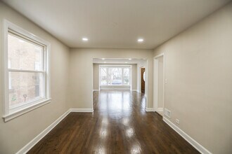 3126 W Chase Ave in Chicago, IL - Building Photo - Building Photo