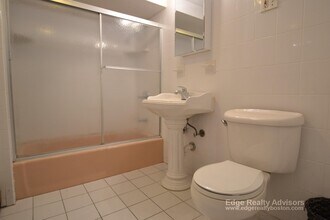 21 Lothrop St, Unit 2 in Boston, MA - Building Photo - Building Photo