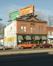 935 W University Ave in St. Paul, MN - Building Photo - Building Photo