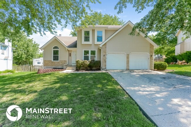 property at 11531 S Lennox St