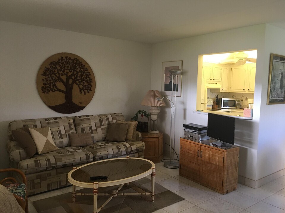 99 Saxony C in Delray Beach, FL - Foto de edificio
