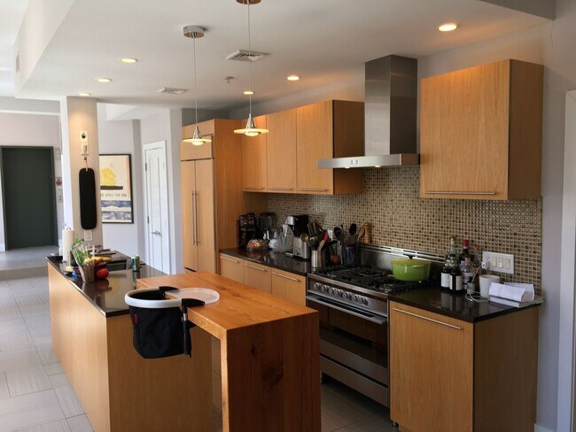 116 S 20th St in Philadelphia, PA - Building Photo - Building Photo