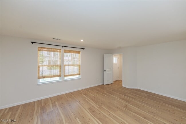 property at 1466 Caymus Ct