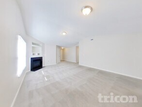 1261 Legacy Ln in Indianapolis, IN - Foto de edificio - Building Photo