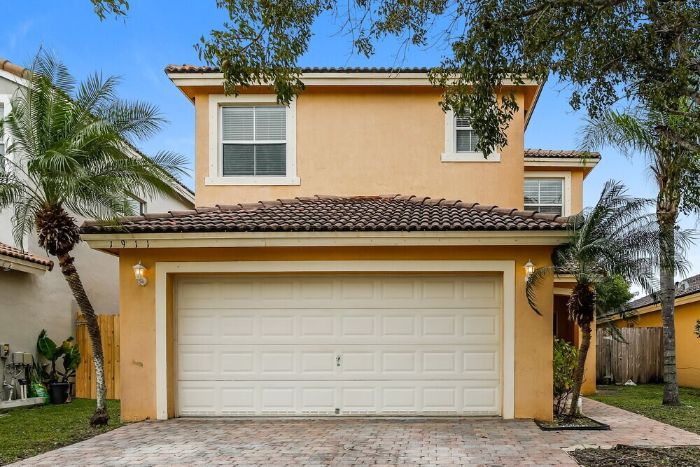 1911 SE 14th Ct in Homestead, FL - Building Photo