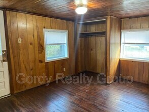 2050 Main St in Grand Ridge, FL - Building Photo - Building Photo