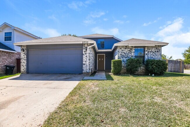 property at 2733 Forest Creek Dr