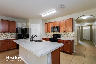 631 SW 27th Terrace in Cape Coral, FL - Building Photo - Building Photo