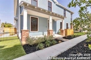 property at 311 W Evergreen St