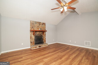 6513 Mitchell Ln SW in Mableton, GA - Building Photo - Building Photo