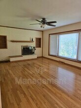 1109 33rd St in Bettendorf, IA - Building Photo - Building Photo