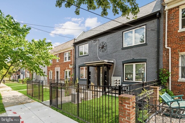 property at 1355 Bryant St NE