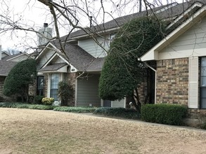 Rams Head Villa Apartments in Oklahoma City, OK - Building Photo - Building Photo