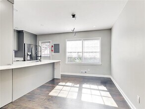 425 Lindbergh Drive NE in Atlanta, GA - Building Photo - Building Photo