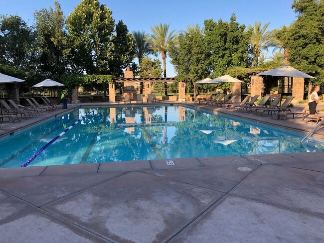 1950 N Todd Hedrick Ln in Clovis, CA - Building Photo - Building Photo