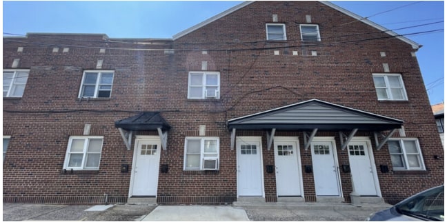 2 1st Street Apartments in Elmwood Park, NJ - Foto de edificio