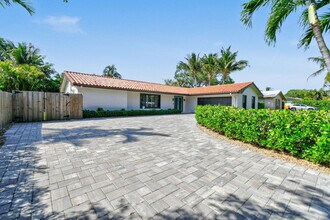2036 Ardley Rd in North Palm Beach, FL - Building Photo - Building Photo