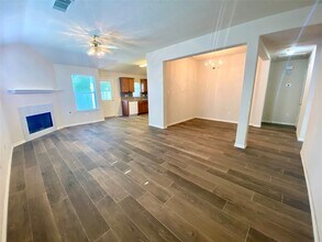 5005 Deer Path Dr in Conroe, TX - Building Photo - Building Photo