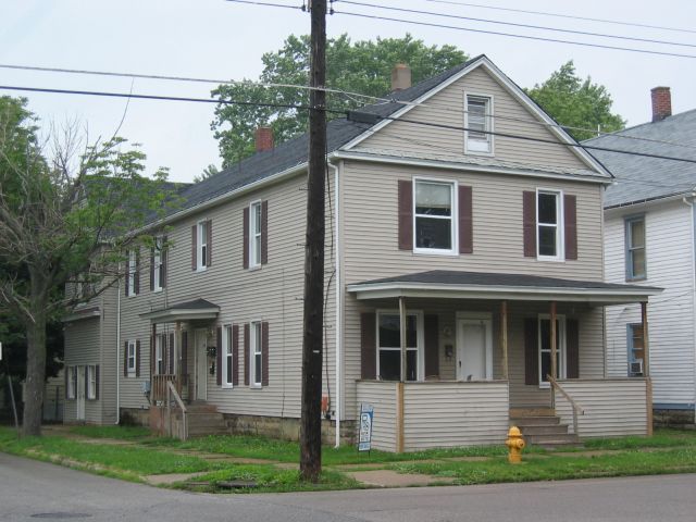 2119 Wallace St in Erie, PA - Foto de edificio