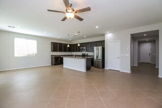 22479 E Desert Spoon Dr in Queen Creek, AZ - Foto de edificio - Building Photo