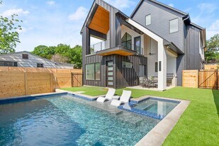 1006 Winsted Ln in Austin, TX - Building Photo