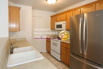 10505 Sage Flats Way in South Jordan, UT - Building Photo - Building Photo