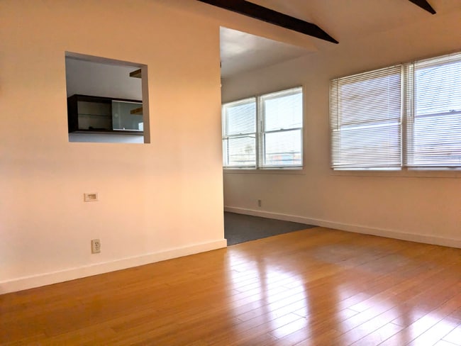 254 3rd Ave in Los Angeles, CA - Foto de edificio - Building Photo
