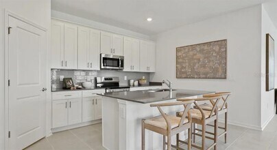 4246 St Thomas Wy in Kissimmee, FL - Building Photo - Building Photo