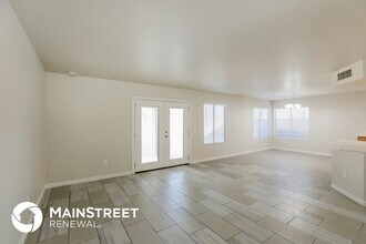 7422 S 40th Ln in Phoenix, AZ - Building Photo - Building Photo