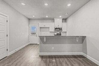 1050 Sunshine Ct in Centerton, AR - Building Photo - Building Photo