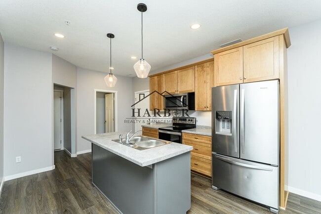 property at 1503 4th Ave SE